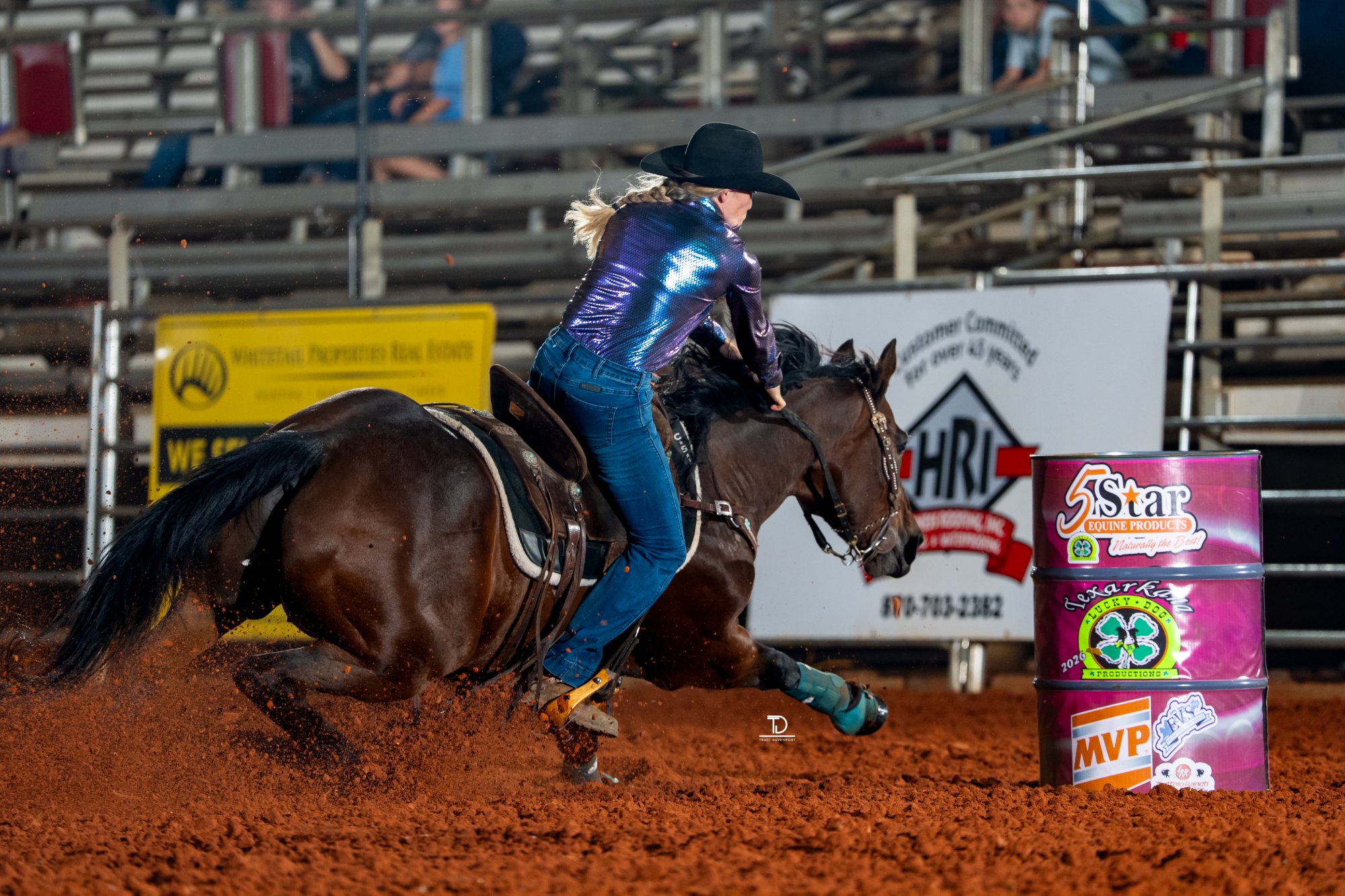 Randee Prindle and Red Man Jones barrel racing in Texarkana, photographed by Traci Davenport