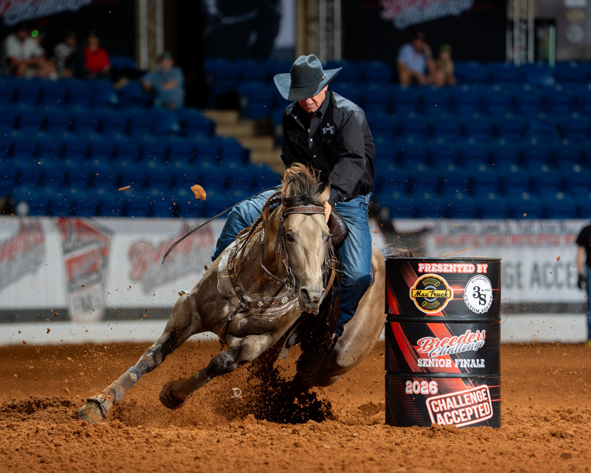 Shawn Varpness barrel racing at the Breeders Challenge, photographed by Traci Davenport